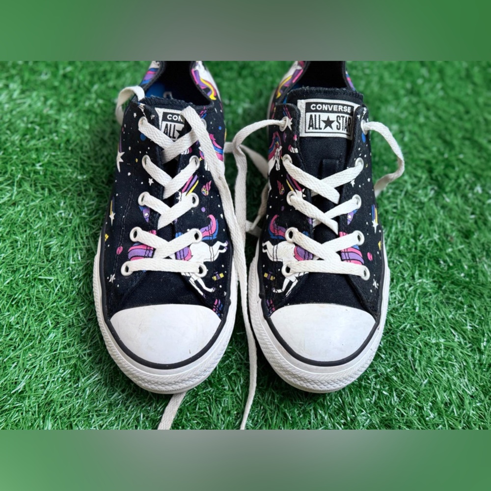 Converse Kids' Black Sneakers with Unicorn Design Size 4 - Picture 7 of 7